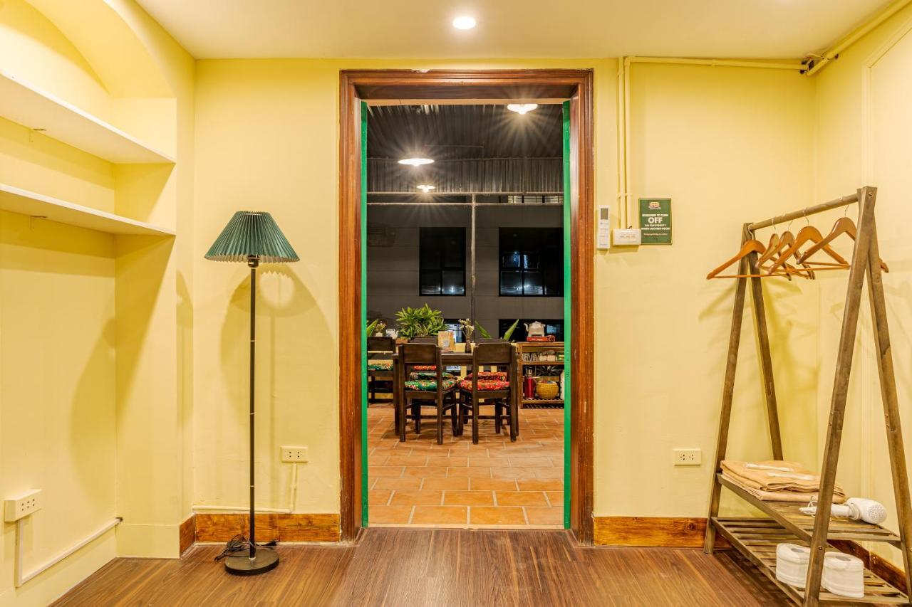 Hanoi Retro 80S Homestay Exterior photo